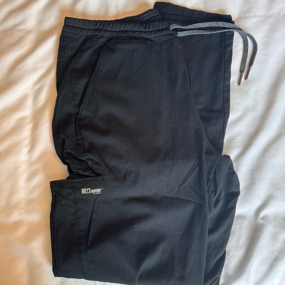 Black Greys Anatomy jogger scrub pants
